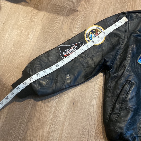 Vintage NASA Alpha patch leather bomber jacket - Picture 9 of 9